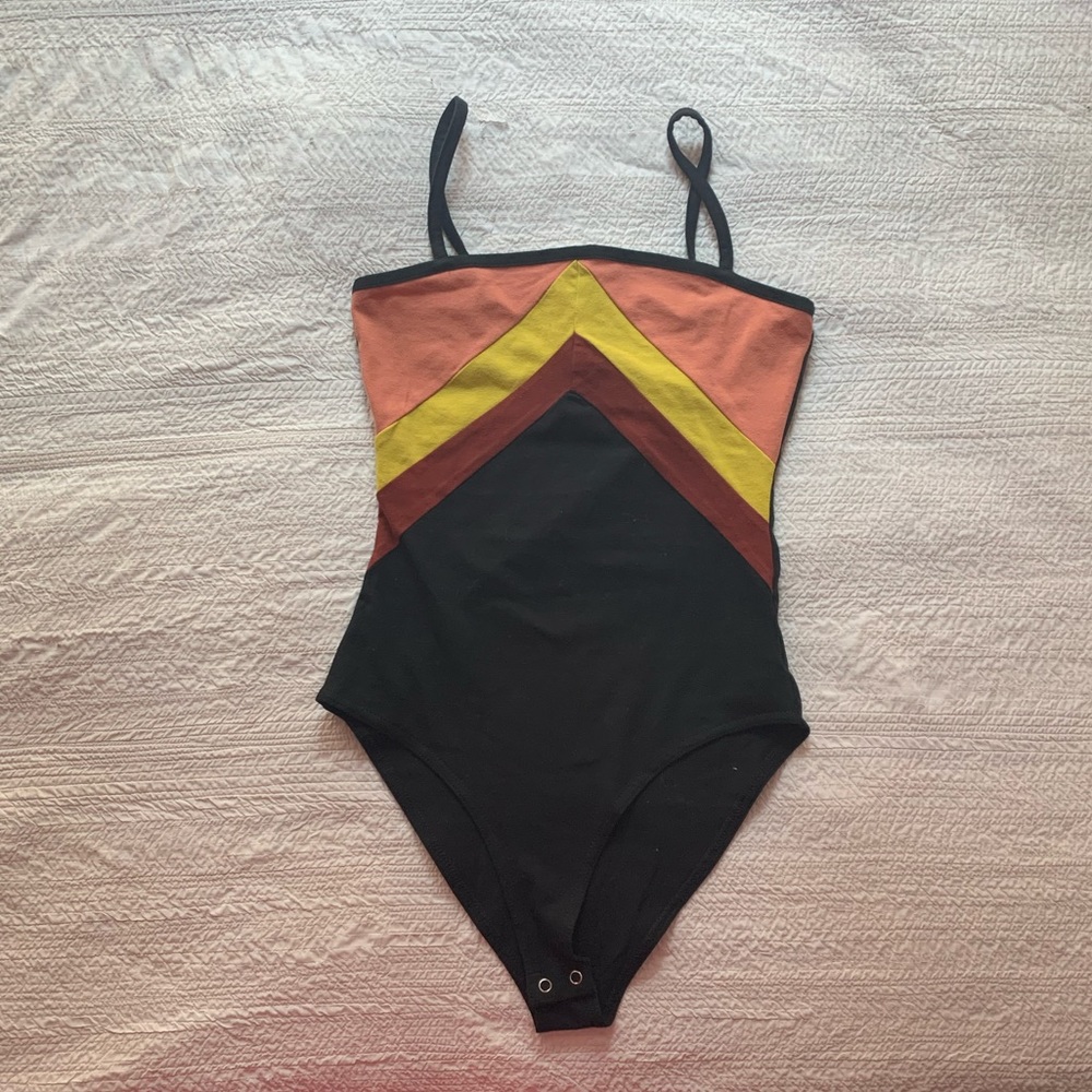 Only worn once bodysuit from forever 21!